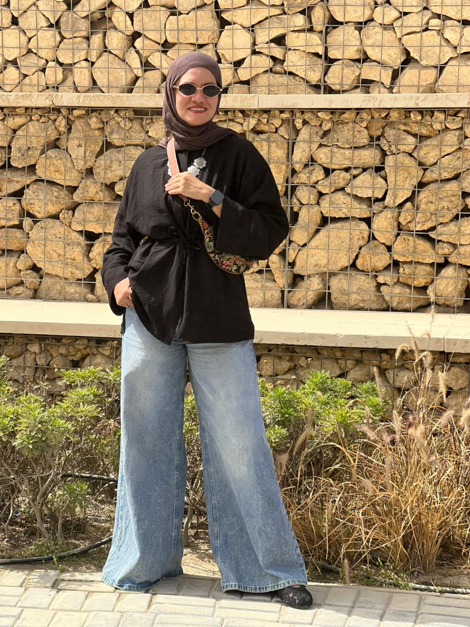Linen blouse in Black