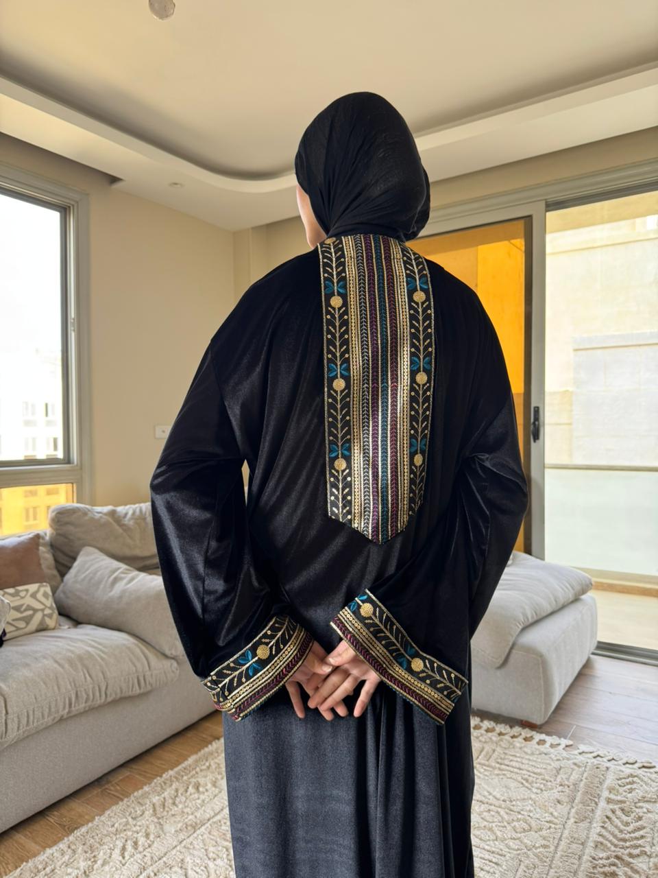 Luna kaftan in Black