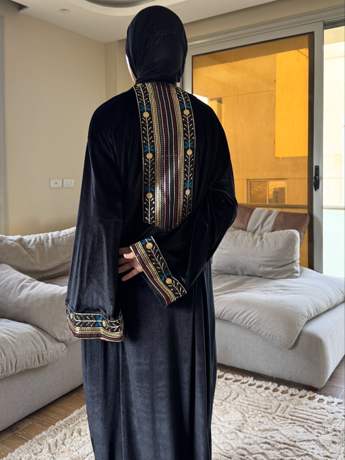 Luna kaftan in Black